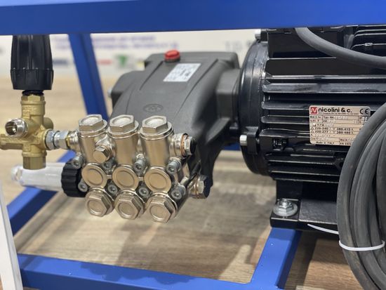 АВД Mazzoni для мойки самообслуживания 200Бар