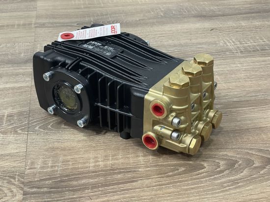 Трехплунжерный насос высокого давления UDOR BKC 21/25 S (21 л/мин 250бар) 7,5 кВт