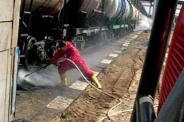 Очистка железнодорожной техники аппаратами высокого давления (АВД)
