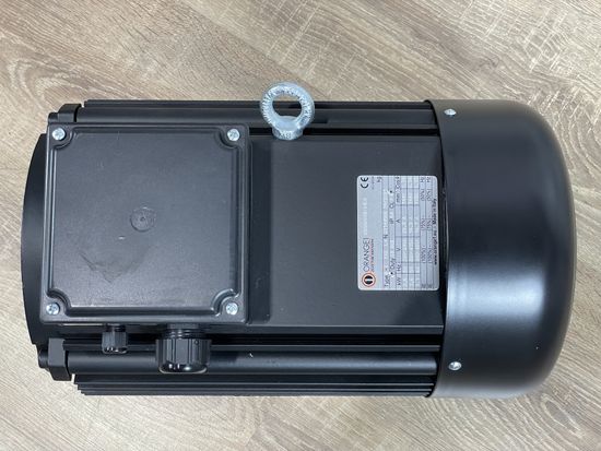 электродвигатель. 7,6 кВт, 400 В - 50 Гц, H112, 1450 об/мин HS