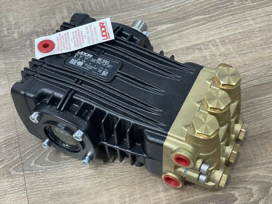 Трехплунжерный насос высокого давления UDOR BKC 15/30 S (15 л/мин 300бар) 7,5 кВт