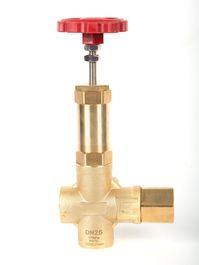 Регулятор давления GM Pumps pressure regulator VK 200 - 200 л/мин 170 Бар