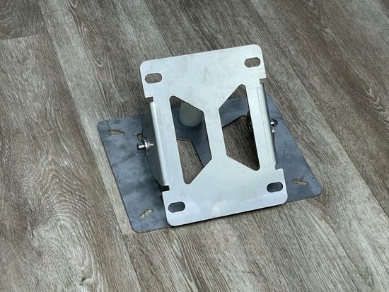 Поворотный кронштейн GM для автоматической катушки