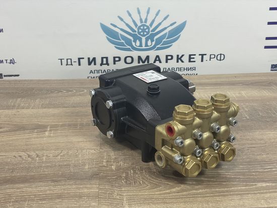 Трехплунжерный насос высокого давления Hawk NPM 1825R (18 л/мин 250бар) 7,5кВт