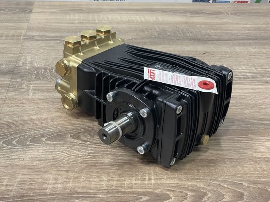 Трехплунжерный насос высокого давления UDOR BKC 21/25 S (21 л/мин 250бар) 7,5 кВт